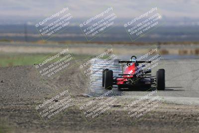 media/Oct-26-2025-CalClub SCCA (Sun) [[8ce1e69566]]/Group 3/Grapevine/